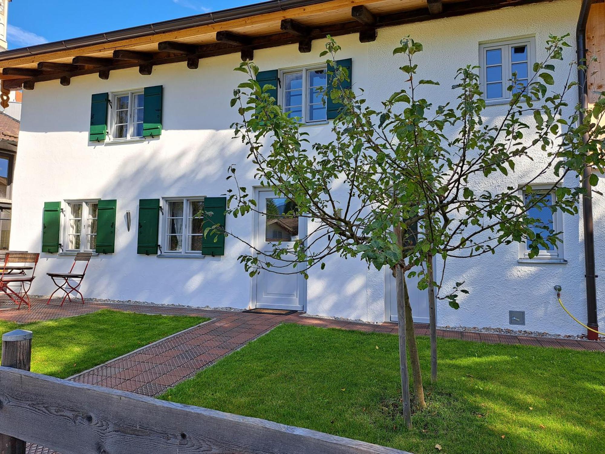 Neu! Ferienwohnungen Im Lueftlmalereck, Hennalahaus Oberammergau Zewnętrze zdjęcie