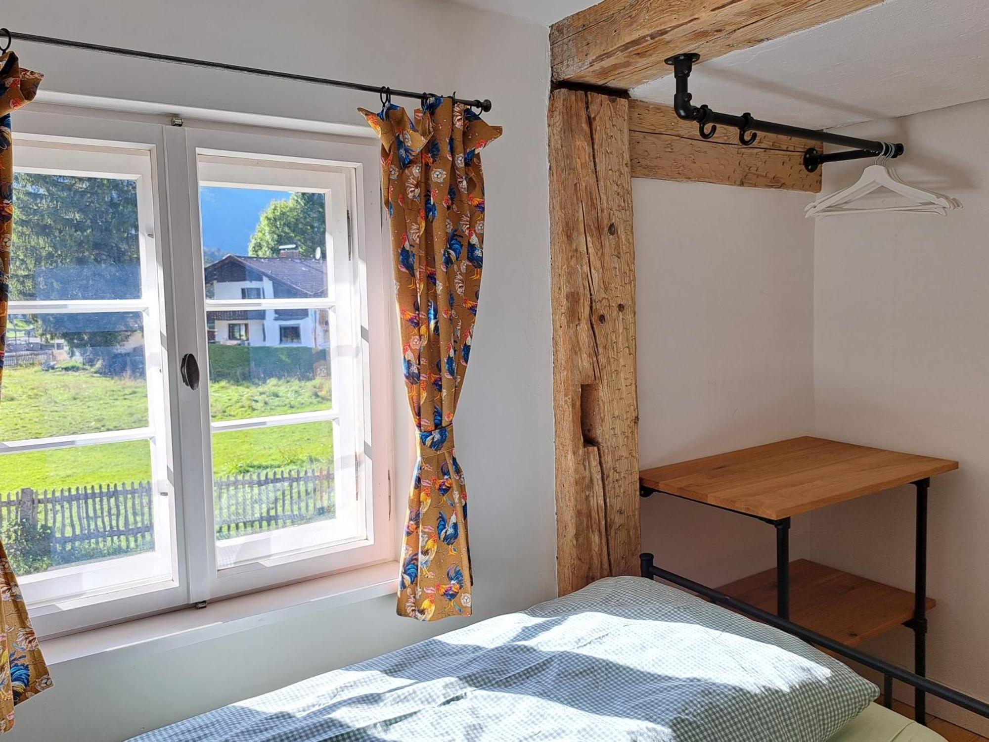 Neu! Ferienwohnungen Im Lueftlmalereck, Hennalahaus Oberammergau Zewnętrze zdjęcie